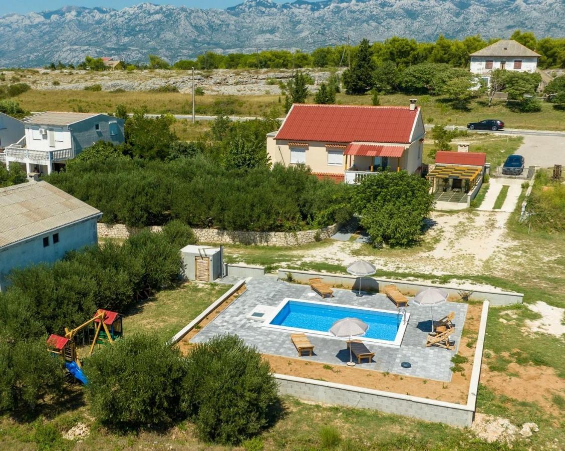 Family Friendly Apartments With A Swimming Pool Rtina - Stosici, Zadar - 21450 Bagian luar foto